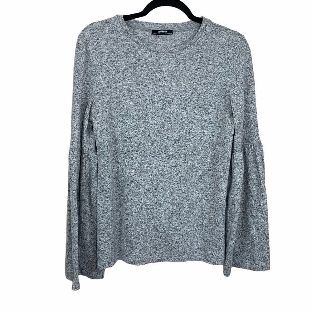 ❤️Zara Trafaluc gray flute sleeve sweater small (G1)